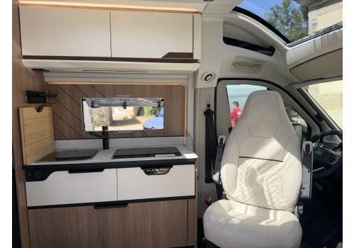 Camper Van RAPIDO V64 en Catalog