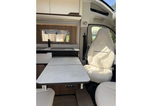 Camper Van RAPIDO V64 en Catalog