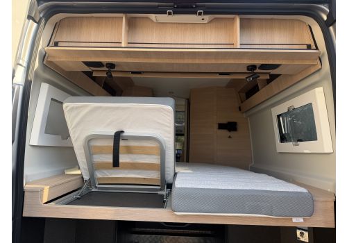 Camper Van RAPIDO V64 en Catalog
