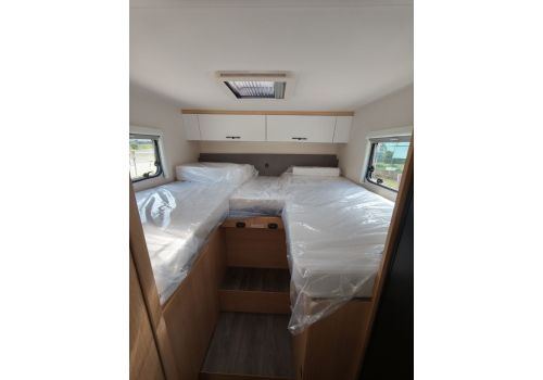 Capuchina Motorhome SUNLIGHT A 7000S en Catalog