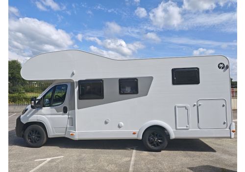 Capuchina Motorhome SUNLIGHT A 7000S en Catalog