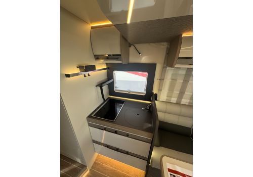 Low Profile Motorhome ROLLER TEAM Zefiro 267 TL en Catalog