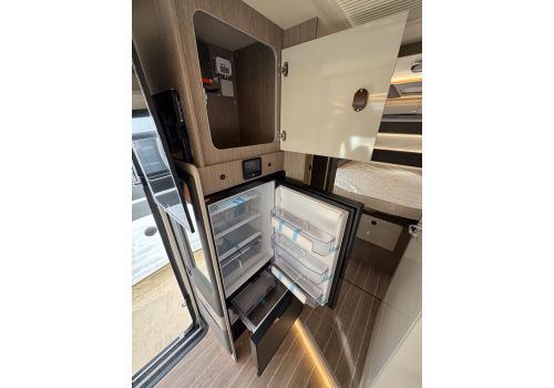 Low Profile Motorhome ROLLER TEAM Zefiro 267 TL en Catalog