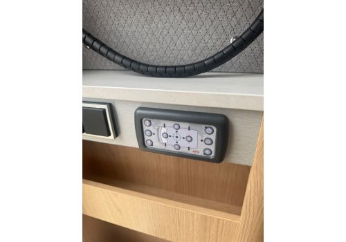 Integral Motorhome HYMER B 680 MC en Sale Occasion