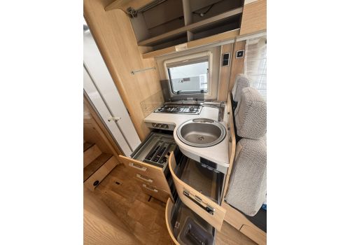 Integral Motorhome HYMER B 680 MC en Sale Occasion
