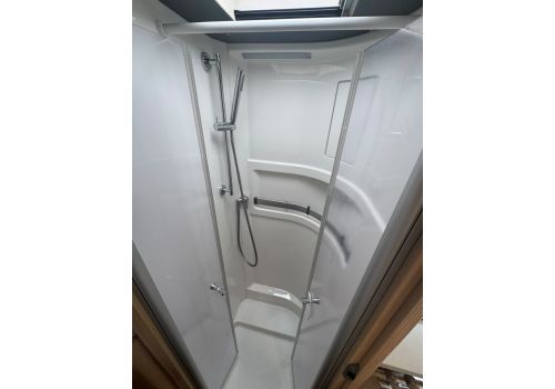 Integral Motorhome HYMER B 680 MC en Sale Occasion