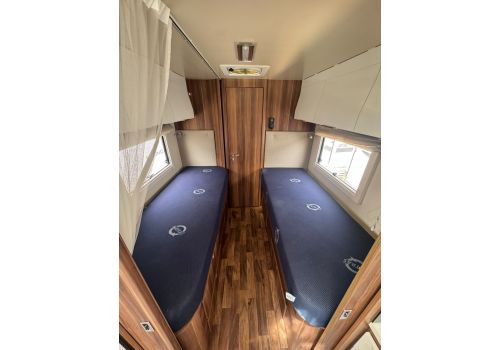 Low Profile Motorhome ROLLER TEAM Zefiro 282 TL en Sale Occasion