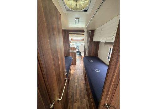 Low Profile Motorhome ROLLER TEAM Zefiro 282 TL en Sale Occasion