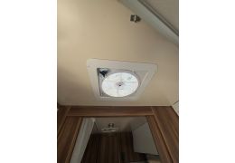 Low Profile Motorhome ROLLER TEAM Zefiro 282 TL en Sale Occasion