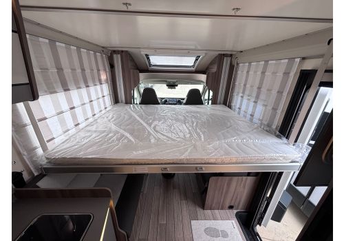 Low Profile Motorhome ROLLER TEAM Kronos 234 TL Black Edition en Catalog