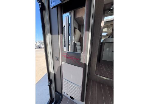 Low Profile Motorhome ROLLER TEAM Zefiro 266 TL Power Edition en Catalog
