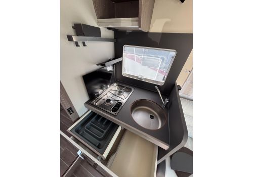 Low Profile Motorhome ROLLER TEAM Zefiro 266 TL Power Edition en Catalog