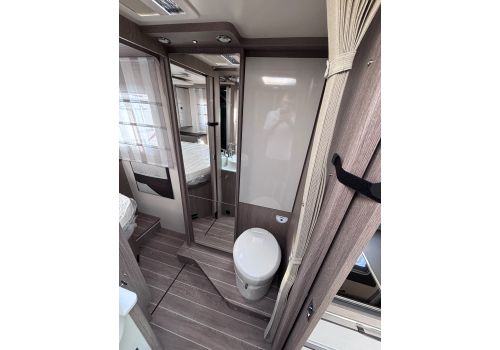 Low Profile Motorhome ROLLER TEAM Zefiro 266 TL Power Edition en Catalog