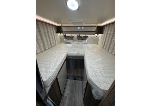 Capuchina Motorhome ROLLER TEAM Kronos 284 M en Sale Occasion