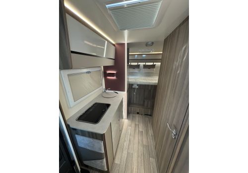 Low Profile Motorhome ROLLER TEAM Kronos 298 TL en Catalog