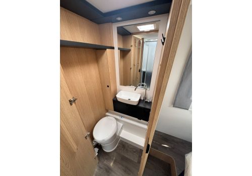 Integral Motorhome SUNLIGHT I 69 L Adventure en Catalog