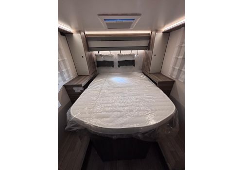 Low Profile Motorhome ROLLER TEAM Kronos 267 TL Black Edition en Catalog