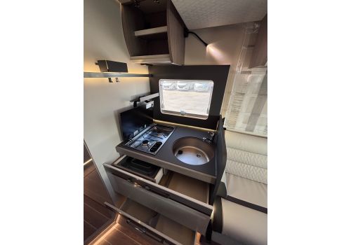 Low Profile Motorhome ROLLER TEAM Zefiro 287 TL Power Edition en Catalog
