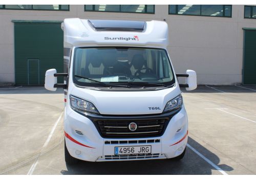 Low Profile Motorhome SUNLIGHT T-69 L en Sale Occasion
