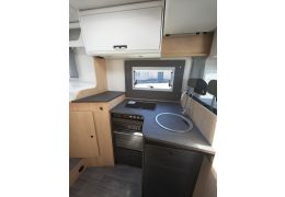 Low Profile Motorhome SUNLIGHT T670S en Catalog