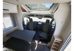 Low Profile Motorhome SUNLIGHT T670S en Catalog