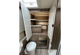 Low Profile Motorhome ROLLER TEAM Kronos 230 TL Fit en Catalog