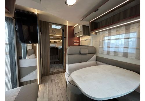 Low Profile Motorhome ROLLER TEAM Kronos 288 TL Spring Edition en Rent