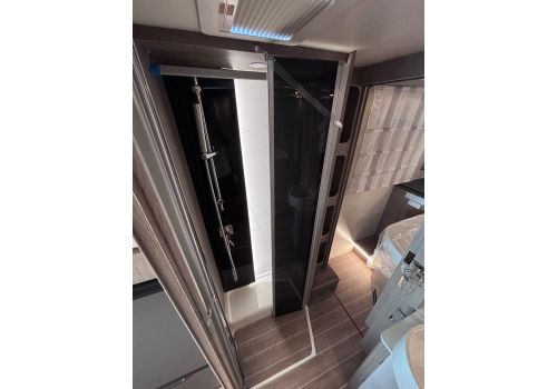 Low Profile Motorhome ROLLER TEAM Zefiro 266 TL en Catalog