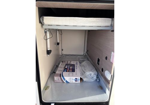 Low Profile Motorhome ROLLER TEAM Zefiro 266 TL en Catalog