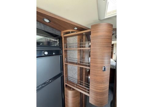 Integral Motorhome CARTHAGO Chic C-Line I 5.0 L QB en Catalog