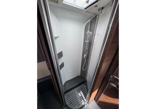 Integral Motorhome CARTHAGO Chic C-Line I 5.0 L QB en Catalog