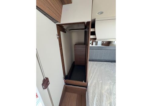 Integral Motorhome CARTHAGO Chic C-Line I 5.0 L QB en Catalog