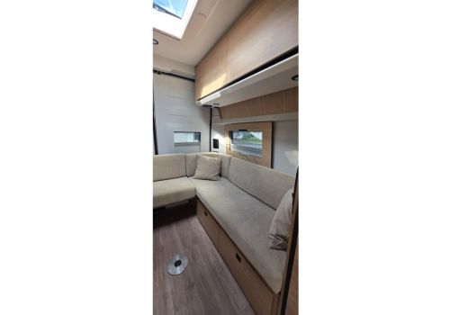 Camper Van DREAMER Living Van en Catalog