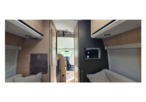 Camper Van DREAMER Living Van en Catalog