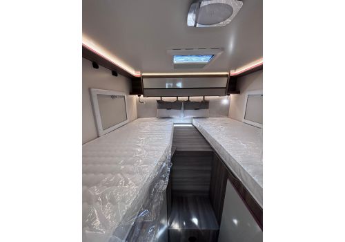 Low Profile Motorhome ROLLER TEAM Kronos 281 TL FIT en Catalog