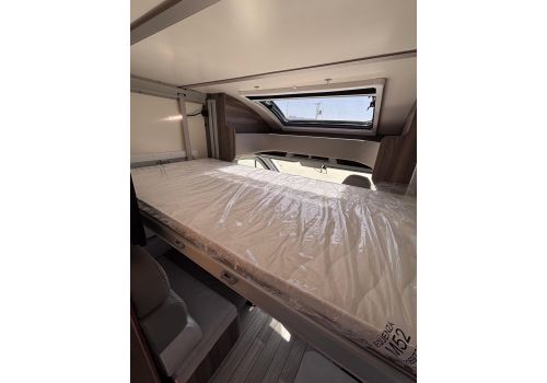 Low Profile Motorhome ROLLER TEAM Kronos 281 TL FIT en Catalog