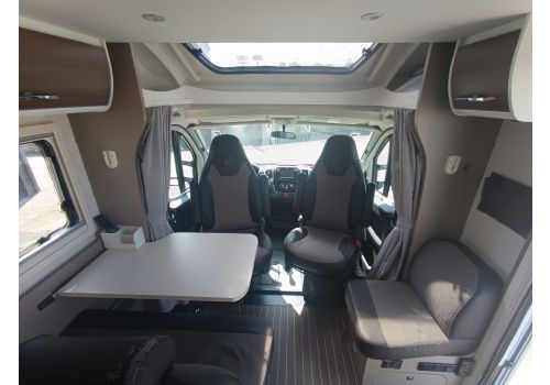 Low Profile Motorhome ETRUSCO T 6900 QB en Sale Occasion