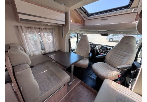 Low Profile Motorhome GIOTTILINE Siena 395 Privilege en Sale Occasion