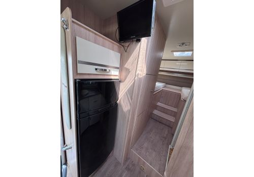 Low Profile Motorhome GIOTTILINE Siena 395 Privilege en Sale Occasion