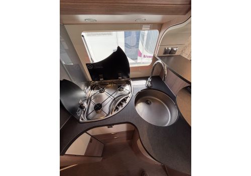 Low Profile Motorhome CARTHAGO C-Tourer T 145 RB LE en Sale Occasion