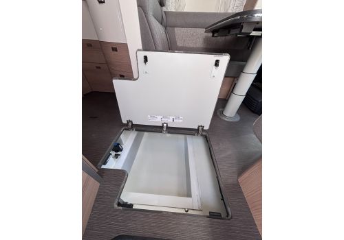 Low Profile Motorhome CARTHAGO C-Tourer T 145 RB LE en Sale Occasion