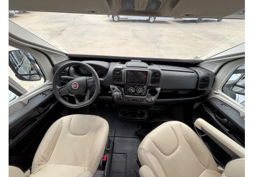 Low Profile Motorhome AUTOSTAR Privilege P 693 LC en Sale Occasion
