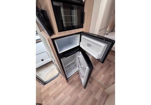 Low Profile Motorhome AUTOSTAR Privilege P 693 LC en Sale Occasion