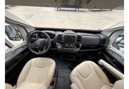 Low Profile Motorhome PILOTE Autostar Privilege P 693 L en Sale Occasion