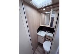 Low Profile Motorhome PILOTE Autostar Privilege P 693 L en Sale Occasion