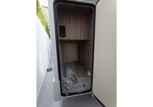 Low Profile Motorhome ROLLER TEAM Kronos Fit 230 TL en Catalog