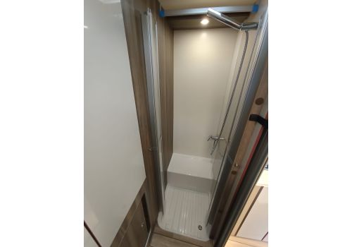 Low Profile Motorhome ROLLER TEAM Kronos Fit 230 TL en Catalog
