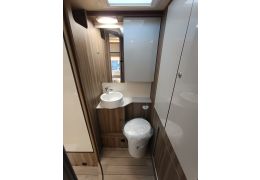 Low Profile Motorhome ROLLER TEAM Kronos Fit 230 Tl en Catalog
