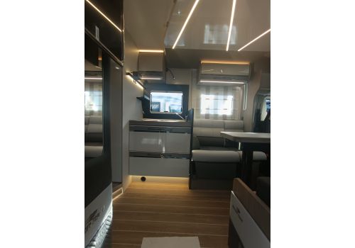 Low Profile Motorhome ROLLER TEAM Zefiro 267 TL en Catalog