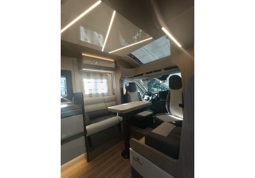 Low Profile Motorhome ROLLER TEAM Zefiro 267 TL en Catalog